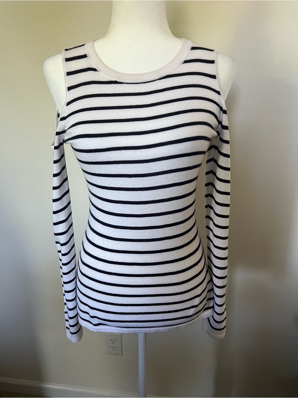 Lilly Pulitzer White and Black Striped Cold-Shoulder Long Sleeve Top
